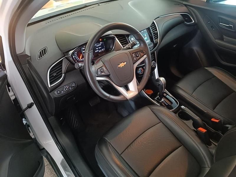 Chevrolet TRACKER PREMIER 1.4 TURBO 2018 HÉLIO AUTOMÓVEIS LAJEADO / Carros no Vale
