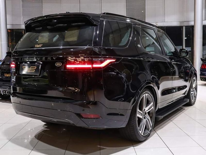 Land Rover DISCOVERY 3.0 D300 TURBO DIESEL MHEV R-DYNAMIC HSE AUTOMÁTICO 2023/2023 VIA BELLA VEÍCULOS ESPECIAIS CAXIAS DO SUL / Carros no Vale