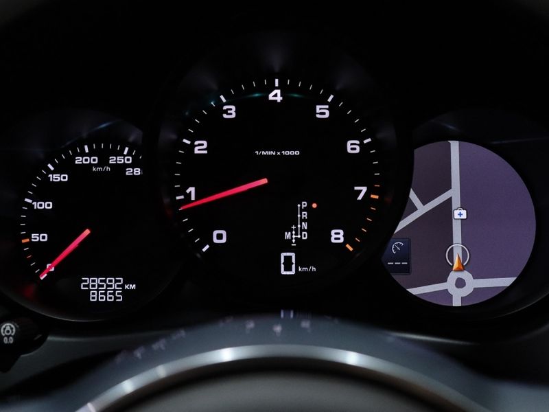 Porsche MACAN 2.0 16V GASOLINA 4P AUTOMÁTICO 2021/2021 VIA BELLA VEÍCULOS ESPECIAIS CAXIAS DO SUL / Carros no Vale