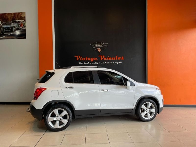 Chevrolet TRACKER 1.8 MPFI LTZ 4X2 16V FLEX 4P AUTOMÁTICO 2013/2014 VINTAGE VEÍCULOS CAXIAS DO SUL / Carros no Vale