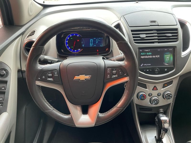 Chevrolet TRACKER 1.8 MPFI LTZ 4X2 16V FLEX 4P AUTOMÁTICO 2013/2014 VINTAGE VEÍCULOS CAXIAS DO SUL / Carros no Vale