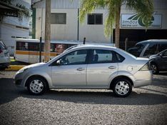 Ford FIESTA SEDAN CLASS 1.6 16V 2013 NEUMANN VEÍCULOS ARROIO DO MEIO / Carros no Vale