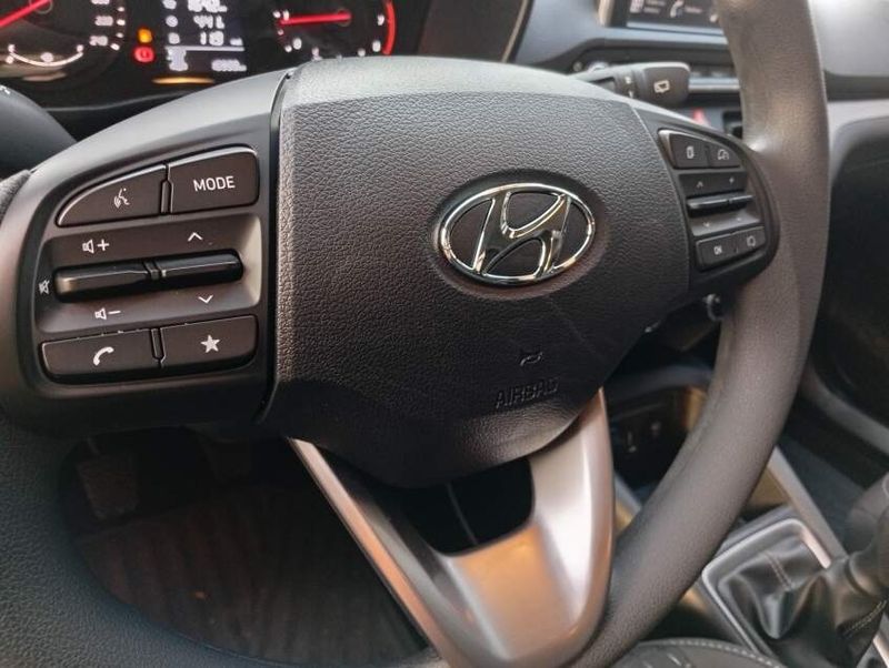 Hyundai HB20 1.0 12V FLEX LIMITED MANUAL 2023/2024 VINTAGE VEÍCULOS CAXIAS DO SUL / Carros no Vale