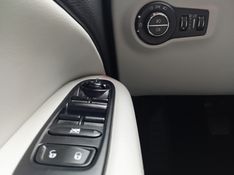 JEEP COMPASS 2.0 16V FLEX LONGITUDE AUTOMÁTICO 2018/2018 VINTAGE VEÍCULOS CAXIAS DO SUL / Carros no Vale