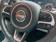 JEEP COMPASS 2.0 16V FLEX LONGITUDE AUTOMÁTICO 2018/2018 VINTAGE VEÍCULOS CAXIAS DO SUL / Carros no Vale