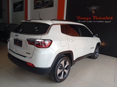 JEEP COMPASS 2.0 16V FLEX LONGITUDE AUTOMÁTICO 2018/2018 VINTAGE VEÍCULOS CAXIAS DO SUL / Carros no Vale