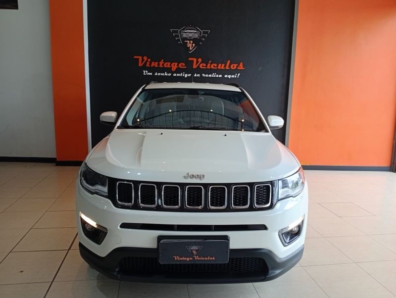 JEEP COMPASS 2.0 16V FLEX LONGITUDE AUTOMÁTICO 2018/2018 VINTAGE VEÍCULOS CAXIAS DO SUL / Carros no Vale
