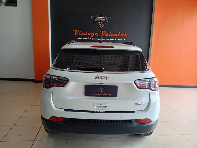 JEEP COMPASS 2.0 16V FLEX LONGITUDE AUTOMÁTICO 2018/2018 VINTAGE VEÍCULOS CAXIAS DO SUL / Carros no Vale