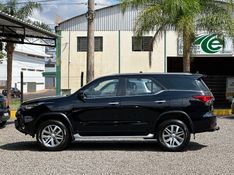 Toyota HILUX SW4 SRX 2.8 2019 NEUMANN VEÍCULOS ARROIO DO MEIO / Carros no Vale