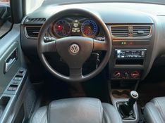 Volkswagen FOX 1.6 MI PRIME 8V FLEX 4P MANUAL 2010/2011 VINTAGE VEÍCULOS CAXIAS DO SUL / Carros no Vale
