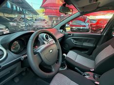 Ford FIESTA SEDAN CLASS 1.6 8V 2011 FERREIRA VEÍCULOS VENÂNCIO AIRES / Carros no Vale