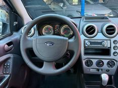 Ford FIESTA SEDAN CLASS 1.6 8V 2011 FERREIRA VEÍCULOS VENÂNCIO AIRES / Carros no Vale