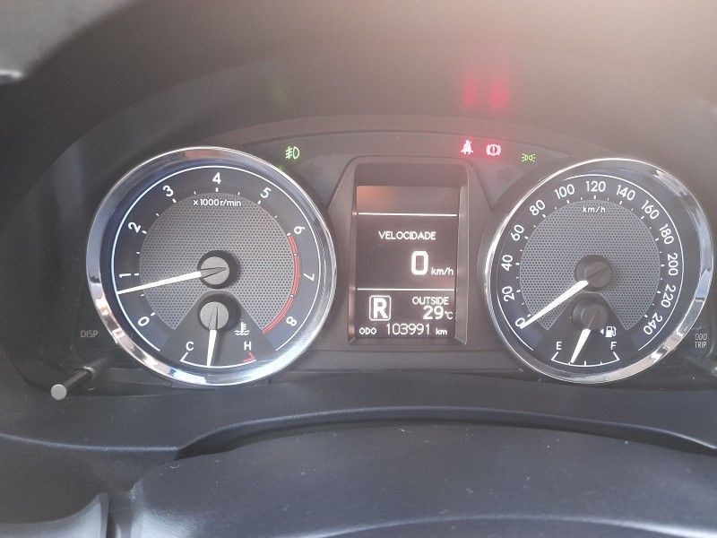 Toyota COROLLA XEi 2.0 2015 FERREIRA VEÍCULOS VENÂNCIO AIRES / Carros no Vale
