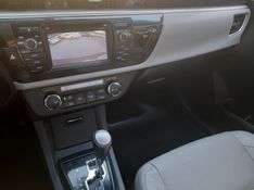 Toyota COROLLA XEi 2.0 2015 FERREIRA VEÍCULOS VENÂNCIO AIRES / Carros no Vale