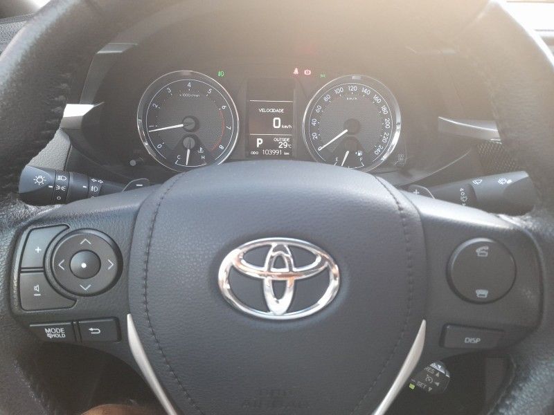 Toyota COROLLA XEi 2.0 2015 FERREIRA VEÍCULOS VENÂNCIO AIRES / Carros no Vale