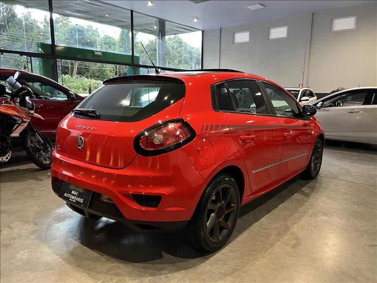 FIAT BRAVO 1.8 Sporting 16V 2015/2016 M&C AUTOMÓVEIS CAXIAS DO SUL / Carros no Vale