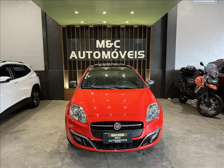 FIAT BRAVO 1.8 Sporting 16V 2015/2016 M&C AUTOMÓVEIS CAXIAS DO SUL / Carros no Vale