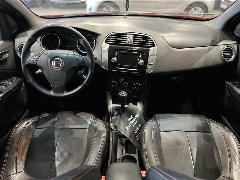 FIAT BRAVO 1.8 Sporting 16V 2015/2016 M&C AUTOMÓVEIS CAXIAS DO SUL / Carros no Vale