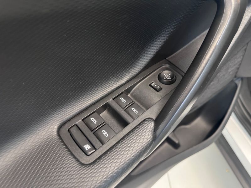 Chevrolet Tracker Lt 1.0 Turbo 12v 2020/2021 COVEL VEICULOS ENCANTADO / Carros no Vale