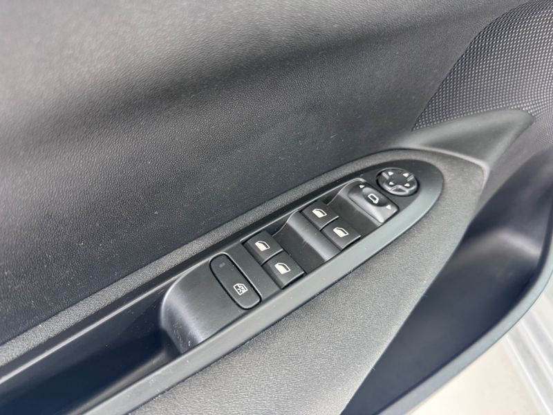 Citroen C4 Lounge Origine Thp 173 2017/2018 COVEL VEICULOS ENCANTADO / Carros no Vale