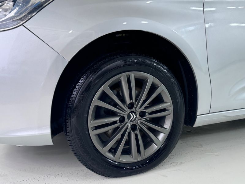 Citroen C4 Lounge Origine Thp 173 2017/2018 COVEL VEICULOS ENCANTADO / Carros no Vale