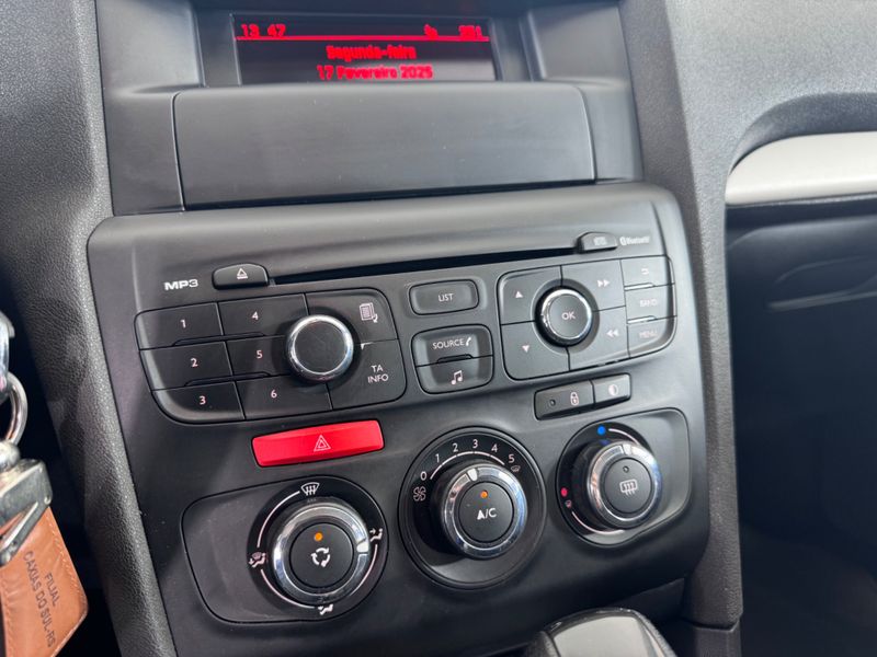 Citroen C4 Lounge Origine Thp 173 2017/2018 COVEL VEICULOS ENCANTADO / Carros no Vale