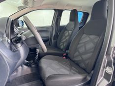 Fiat Mobi Like 2020/2020 COVEL VEICULOS ENCANTADO / Carros no Vale