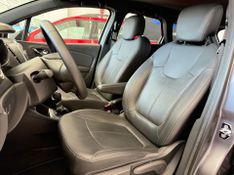 Renault Captur Intense Bose 1.6 16v 2020/2021 COVEL VEICULOS ENCANTADO / Carros no Vale
