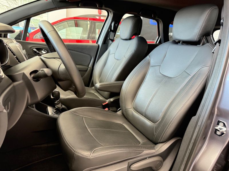 Renault Captur Intense Bose 1.6 16v 2020/2021 COVEL VEICULOS ENCANTADO / Carros no Vale