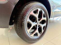 Renault Captur Intense Bose 1.6 16v 2020/2021 COVEL VEICULOS ENCANTADO / Carros no Vale