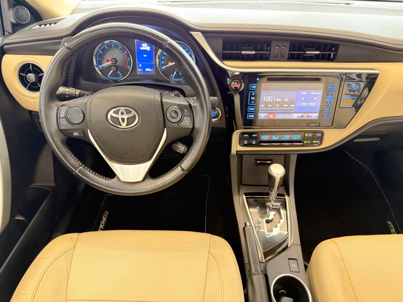 Toyota Corolla Altis 2.0 16v 2018/2019 COVEL VEICULOS ENCANTADO / Carros no Vale