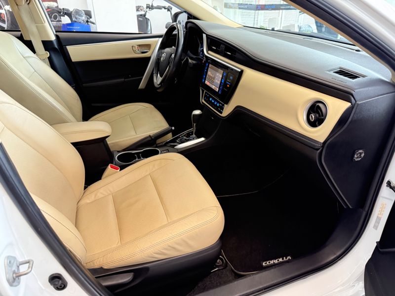 Toyota Corolla Altis 2.0 16v 2018/2019 COVEL VEICULOS ENCANTADO / Carros no Vale