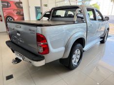 Toyota Hilux 2.7 Vvt-i Cd Srv 4×2 2015/2015 COVEL VEICULOS ENCANTADO / Carros no Vale