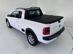 Volkswagen Saveiro Ce 2013/2014 COVEL VEICULOS ENCANTADO / Carros no Vale