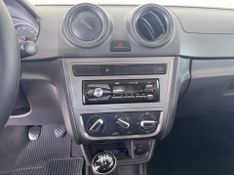 Volkswagen Saveiro Ce 2013/2014 COVEL VEICULOS ENCANTADO / Carros no Vale