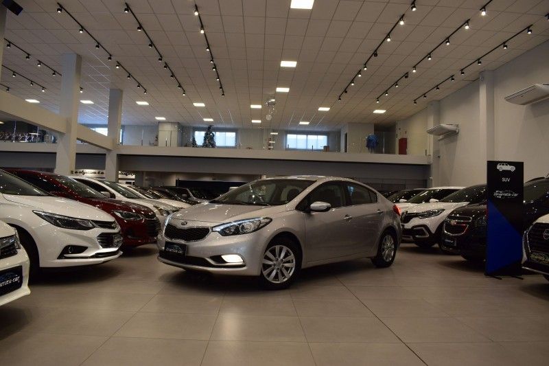 Kia CERATO 1.6 2014 DINAMICA-CAR VENÂNCIO AIRES / Carros no Vale