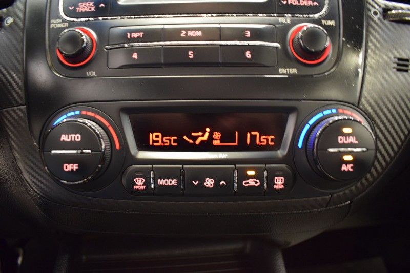 Kia CERATO 1.6 2014 DINAMICA-CAR VENÂNCIO AIRES / Carros no Vale