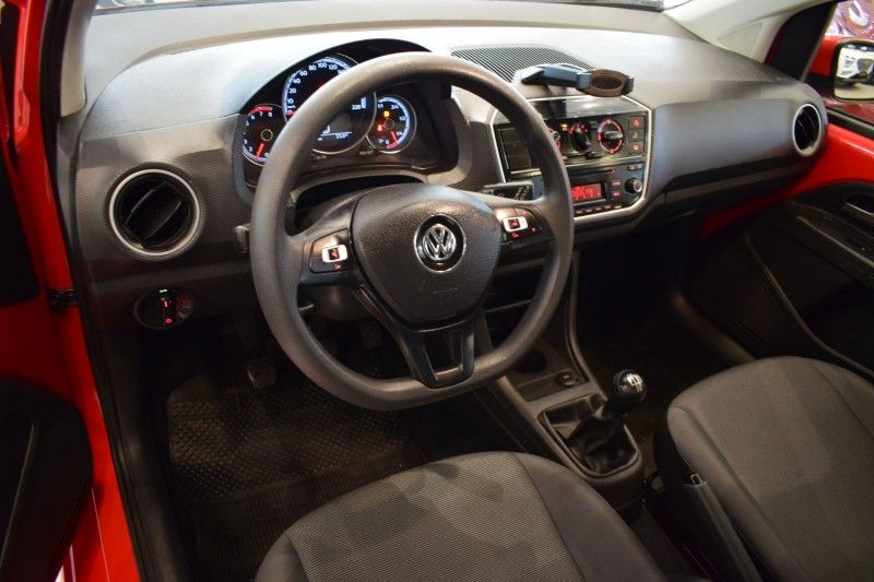 Volkswagen UP MOVE 1.0 2020 DINAMICA-CAR VENÂNCIO AIRES / Carros no Vale