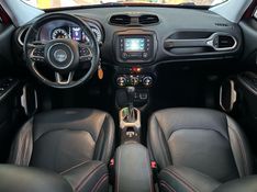 Jeep RENEGADE LONGITUDE 1.8 2016 HÉLIO AUTOMÓVEIS LAJEADO / Carros no Vale