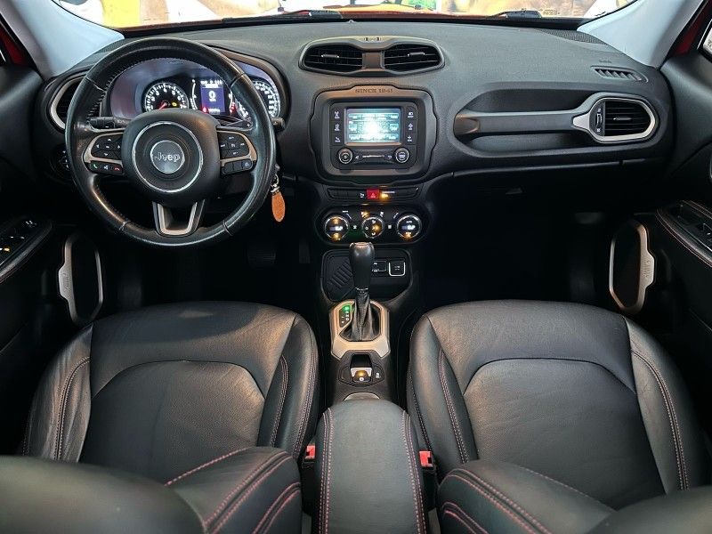 Jeep RENEGADE LONGITUDE 1.8 2016 HÉLIO AUTOMÓVEIS LAJEADO / Carros no Vale