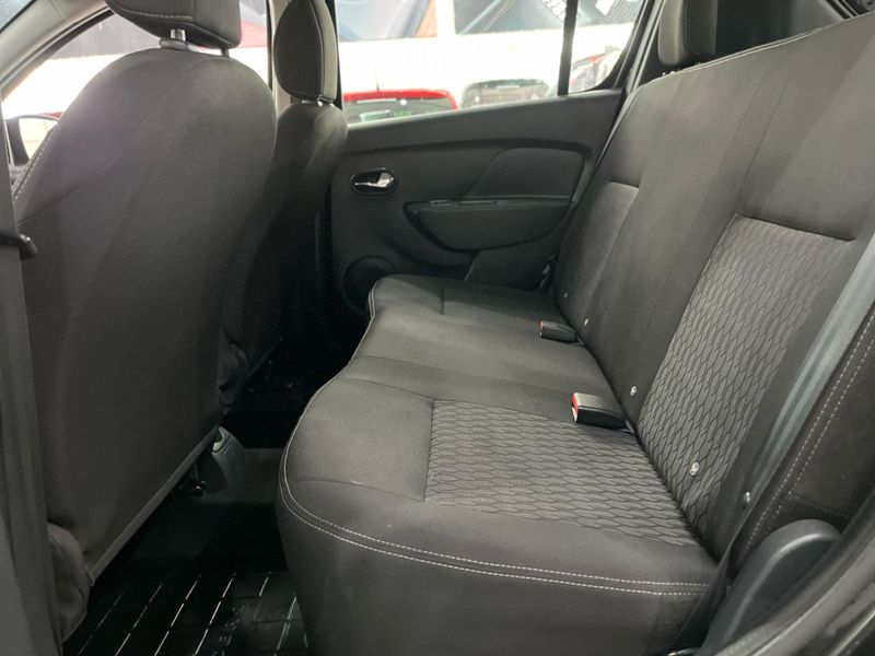 Renault Sandero Stex 16m 2018/2019 SIM AUTOMÓVEIS ROLANTE / Carros no Vale