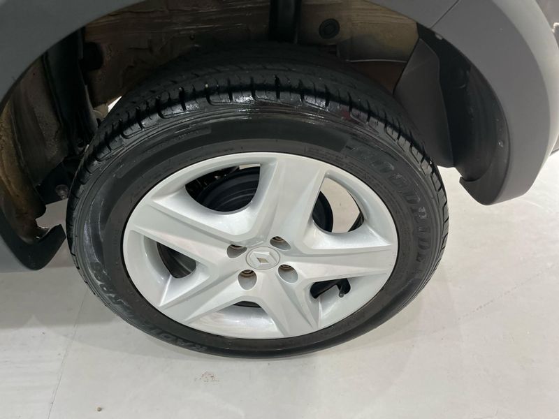 Renault Sandero Stex 16m 2018/2019 SIM AUTOMÓVEIS ROLANTE / Carros no Vale