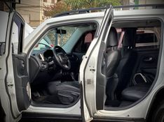 Jeep RENEGADE LONGITUDE 1.8 16V 2018 NEUMANN VEÍCULOS ARROIO DO MEIO / Carros no Vale