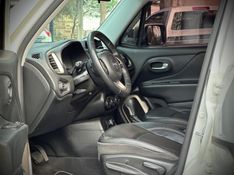 Jeep RENEGADE LONGITUDE 1.8 16V 2018 NEUMANN VEÍCULOS ARROIO DO MEIO / Carros no Vale