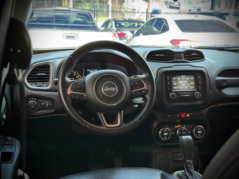 Jeep RENEGADE LONGITUDE 1.8 16V 2018 NEUMANN VEÍCULOS ARROIO DO MEIO / Carros no Vale