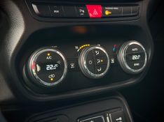 Jeep RENEGADE LONGITUDE 1.8 16V 2018 NEUMANN VEÍCULOS ARROIO DO MEIO / Carros no Vale