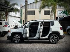 Jeep RENEGADE LONGITUDE 1.8 16V 2018 NEUMANN VEÍCULOS ARROIO DO MEIO / Carros no Vale