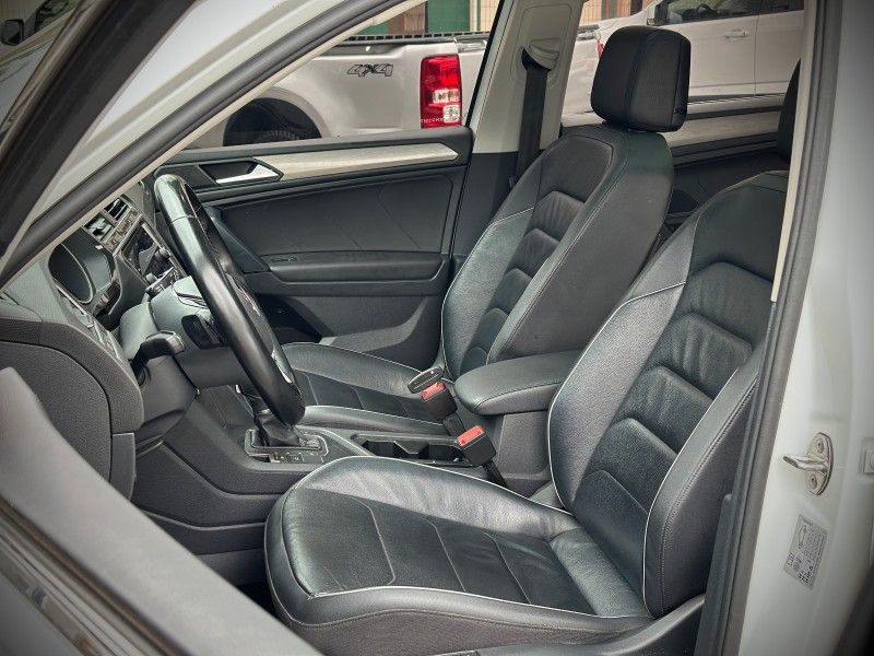 Volkswagen TIGUAN 1.4 TSI 16V 2019 NEUMANN VEÍCULOS ARROIO DO MEIO / Carros no Vale