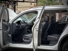 Volkswagen TIGUAN 1.4 TSI 16V 2019 NEUMANN VEÍCULOS ARROIO DO MEIO / Carros no Vale