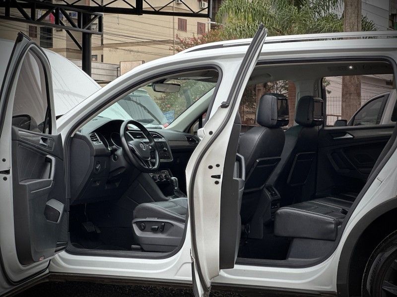 Volkswagen TIGUAN 1.4 TSI 16V 2019 NEUMANN VEÍCULOS ARROIO DO MEIO / Carros no Vale